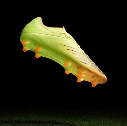 post card new balance football - novas chuteiras - foto nr 2.webp